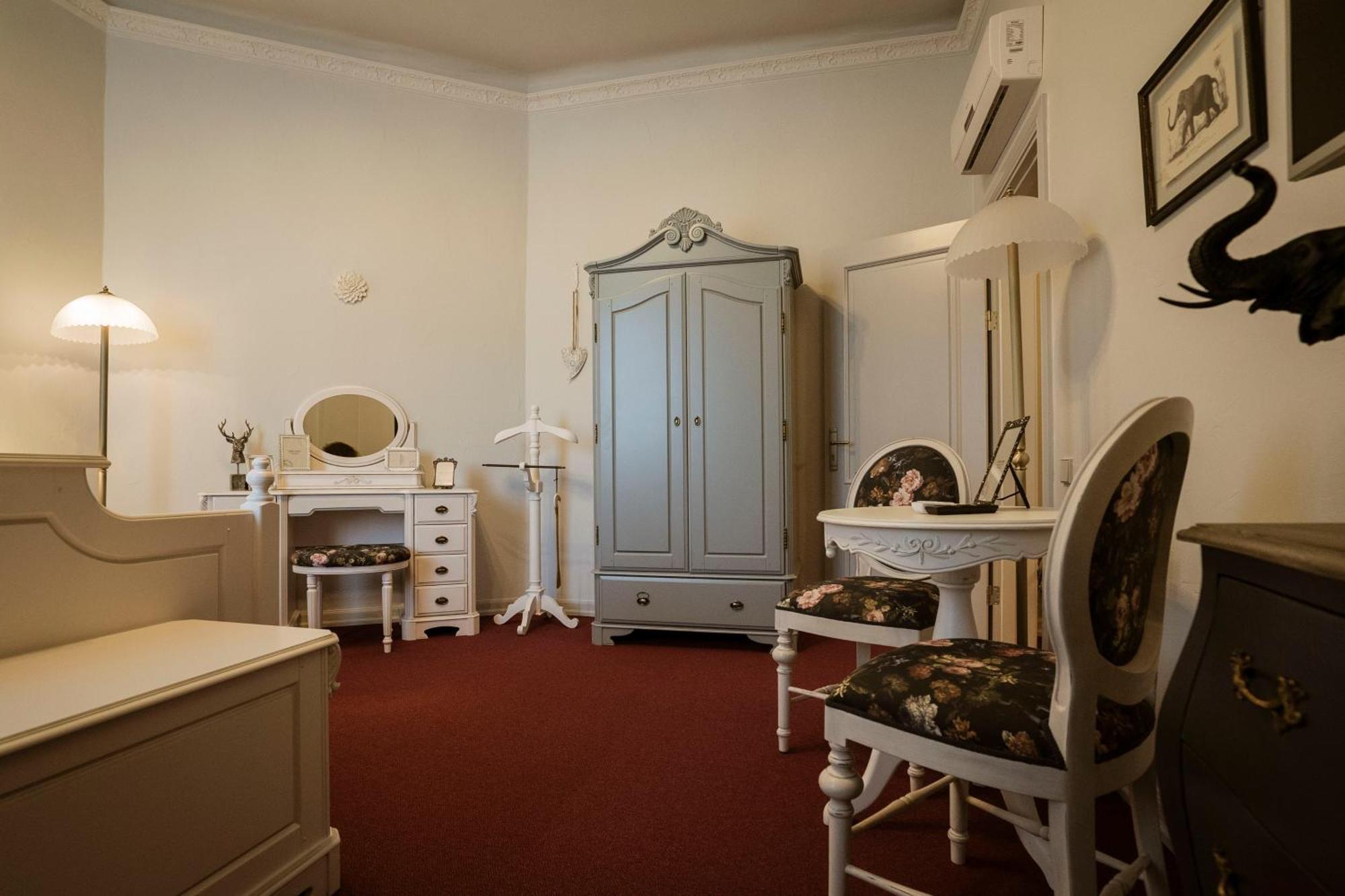Roze Villa Liepāja Chambre photo